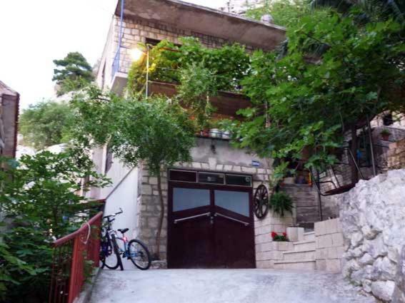 Apartmani Maruncic Омиш Экстерьер фото