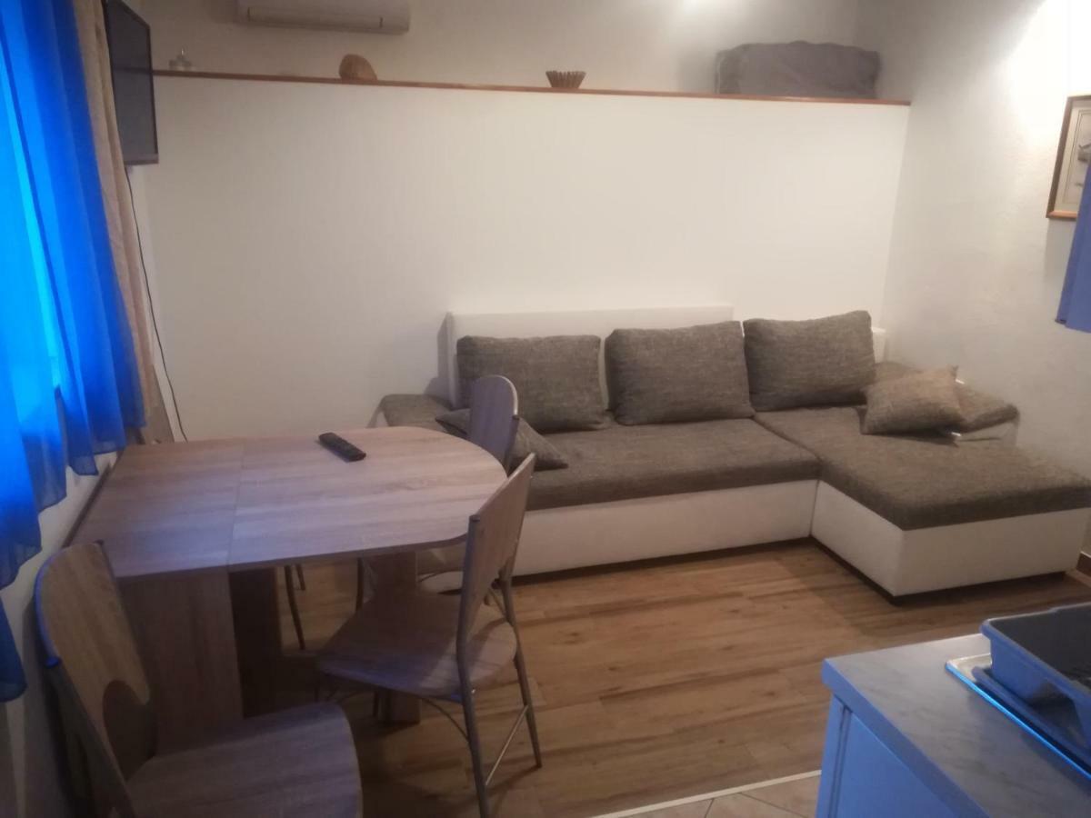 Apartmani Maruncic Омиш Экстерьер фото